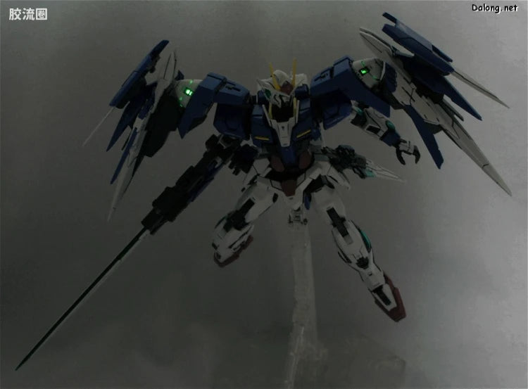 Bandai MG 1/100 GN-0000+GNR-010 00 Raiser
