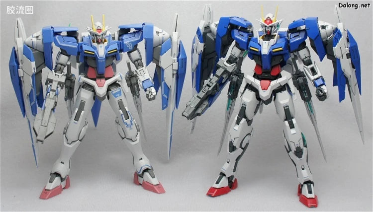 Bandai MG 1/100 GN-0000+GNR-010 00 Raiser