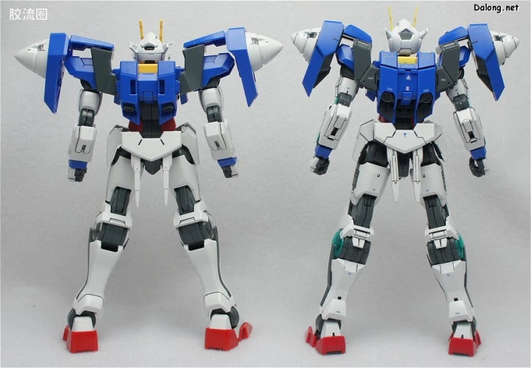 Bandai MG 1/100 GN-0000+GNR-010 00 Raiser