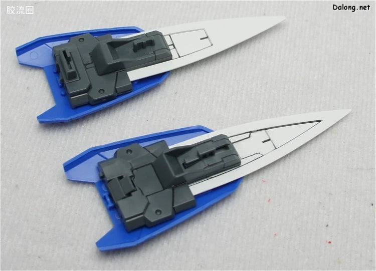 Bandai MG 1/100 GN-0000+GNR-010 00 Raiser