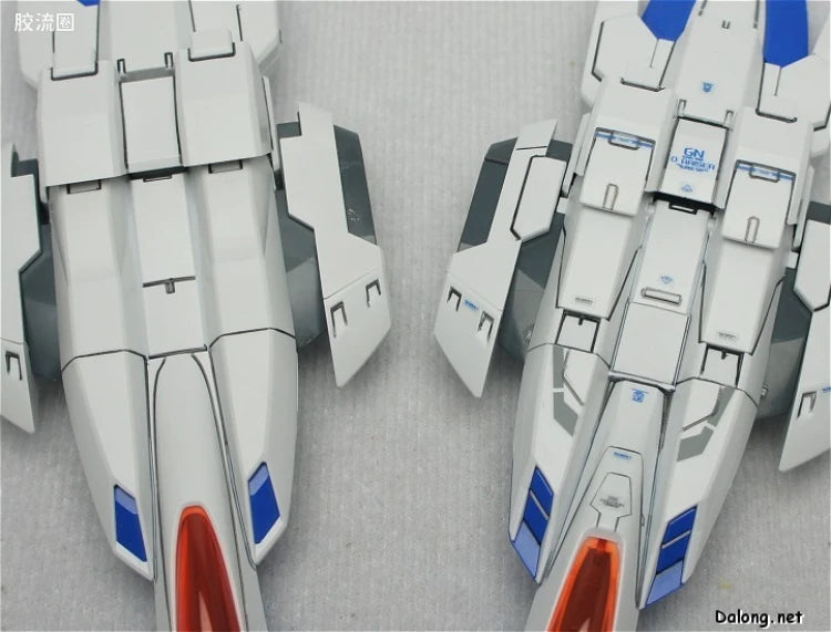 Bandai MG 1/100 GN-0000+GNR-010 00 Raiser