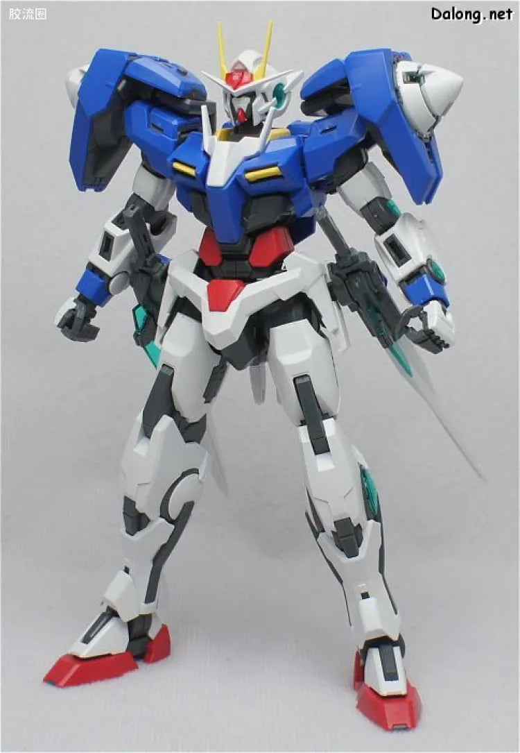 Bandai MG 1/100 GN-0000+GNR-010 00 Raiser