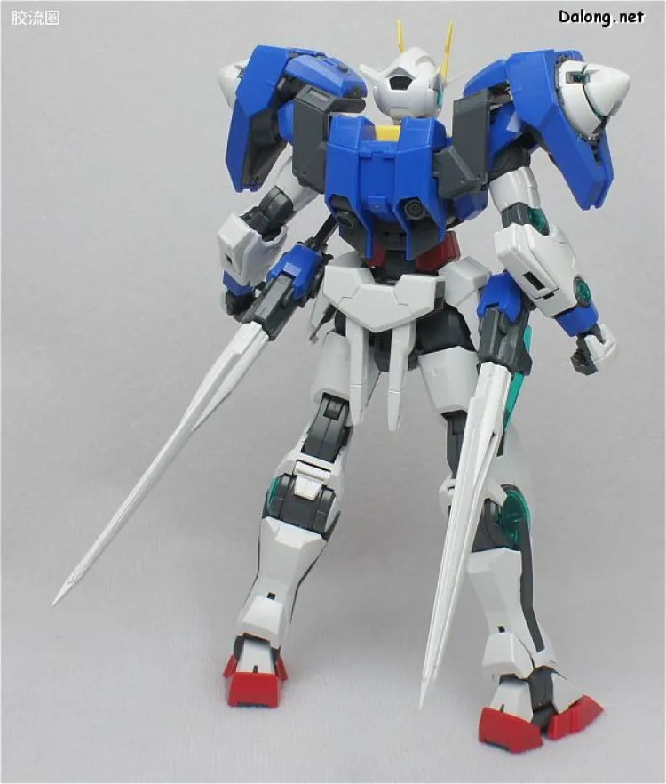 Bandai MG 1/100 GN-0000+GNR-010 00 Raiser