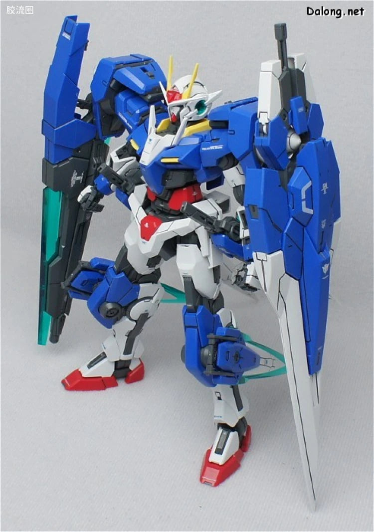 Bandai MG 1/100 GN-0000GNHW/7SG 00 Gundam Seven Sword/G