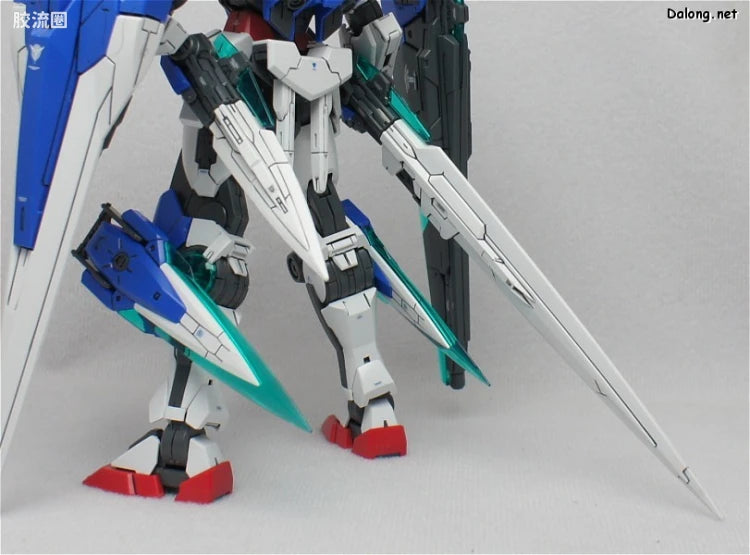Bandai MG 1/100 GN-0000GNHW/7SG 00 Gundam Seven Sword/G