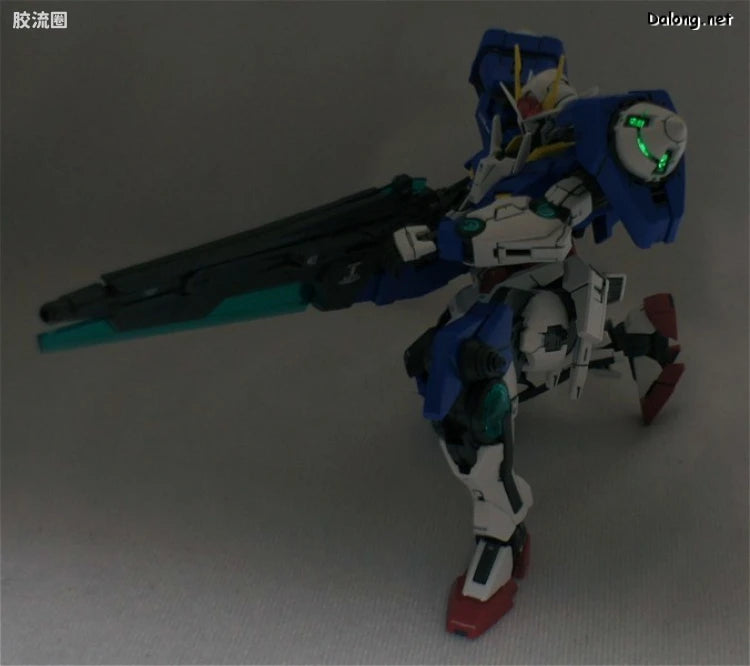 Bandai MG 1/100 GN-0000GNHW/7SG 00 Gundam Seven Sword/G