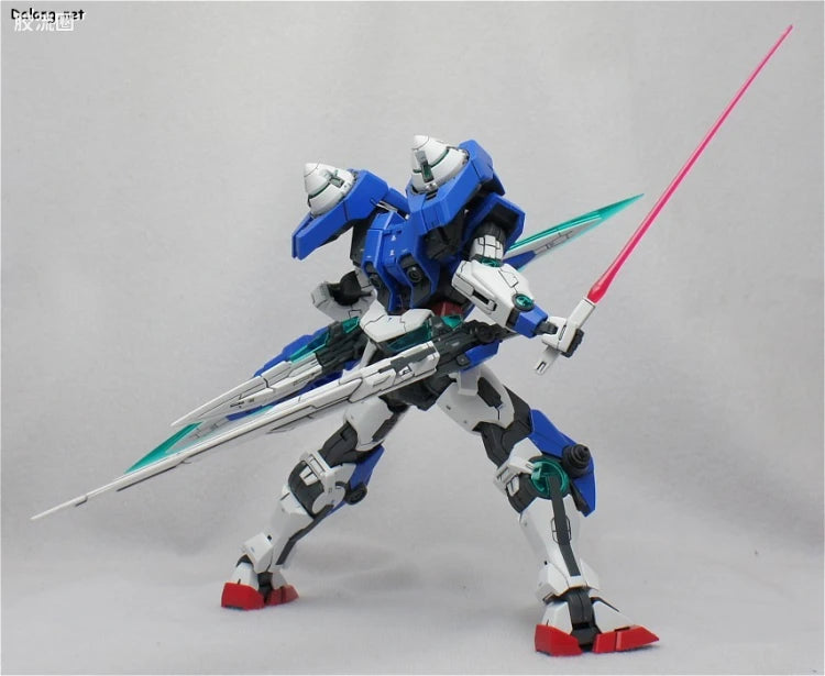 Bandai MG 1/100 GN-0000GNHW/7SG 00 Gundam Seven Sword/G