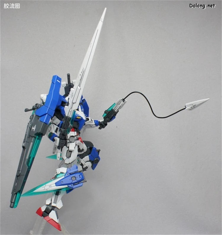 Bandai MG 1/100 GN-0000GNHW/7SG 00 Gundam Seven Sword/G