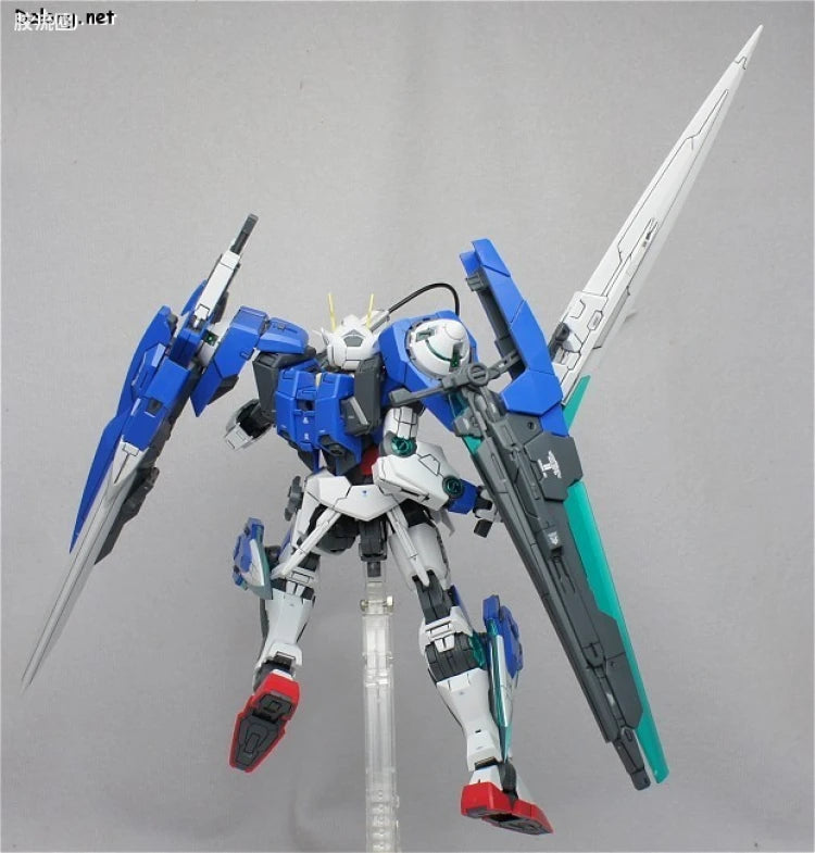 Bandai MG 1/100 GN-0000GNHW/7SG 00 Gundam Seven Sword/G