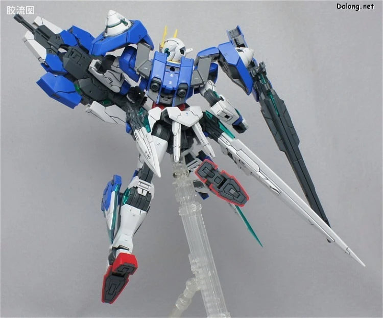 Bandai MG 1/100 GN-0000GNHW/7SG 00 Gundam Seven Sword/G