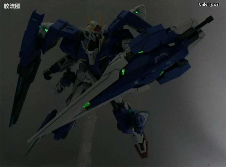Bandai MG 1/100 GN-0000GNHW/7SG 00 Gundam Seven Sword/G
