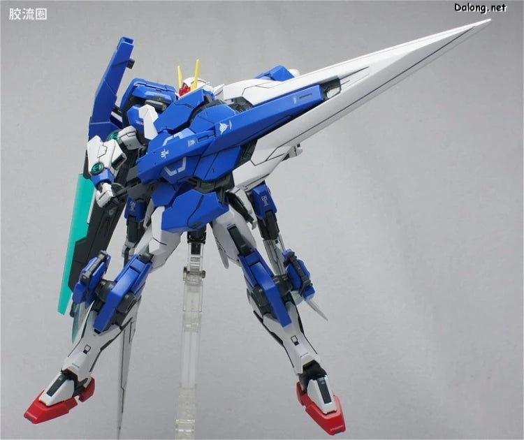 Bandai MG 1/100 GN-0000GNHW/7SG 00 Gundam Seven Sword/G