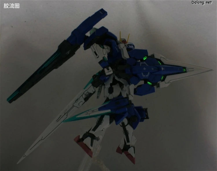 Bandai MG 1/100 GN-0000GNHW/7SG 00 Gundam Seven Sword/G