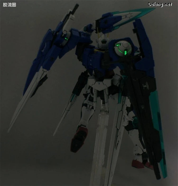 Bandai MG 1/100 GN-0000GNHW/7SG 00 Gundam Seven Sword/G