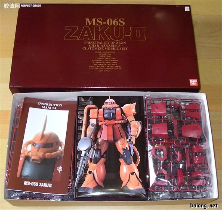 Bandai PG 1/60 MS-06S Char's Zaku II