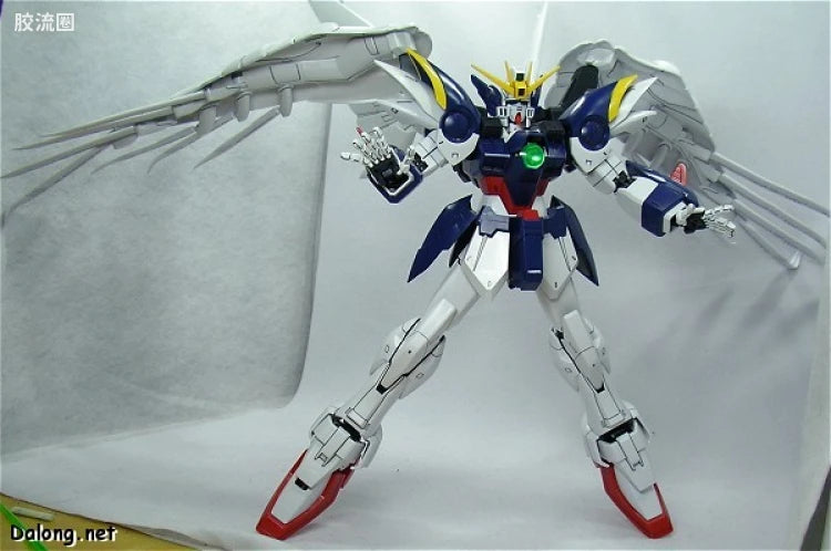 Bandai PG 1/60 XXXG-00W0 Wing Gundam Zero Custom