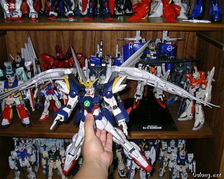 Bandai PG 1/60 XXXG-00W0 Wing Gundam Zero Custom