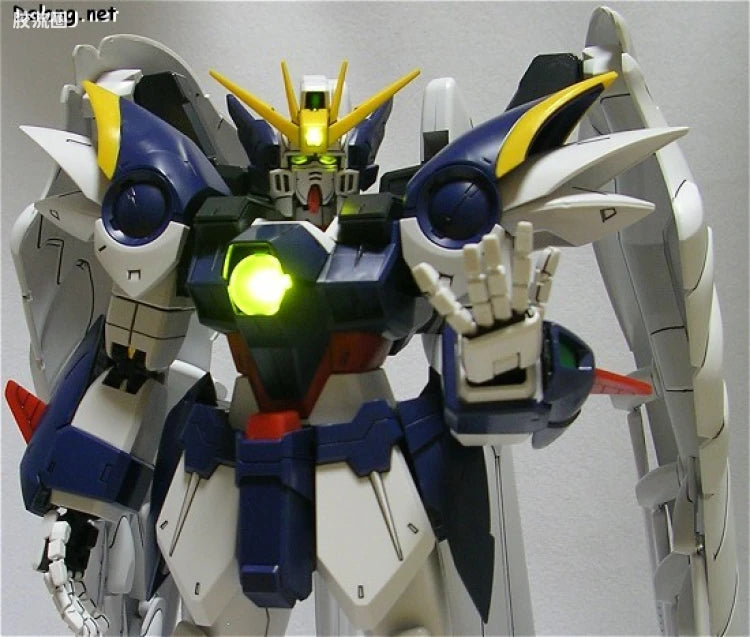 Bandai PG 1/60 XXXG-00W0 Wing Gundam Zero Custom