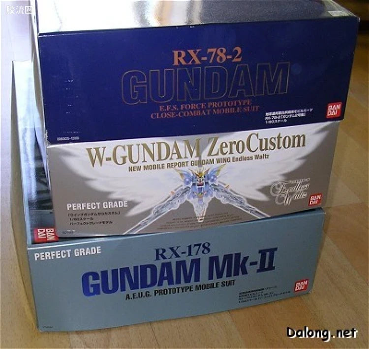 Bandai PG 1/60 XXXG-00W0 Wing Gundam Zero Custom