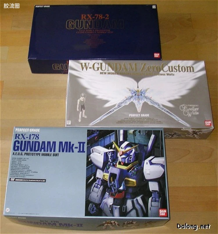 Bandai PG 1/60 XXXG-00W0 Wing Gundam Zero Custom