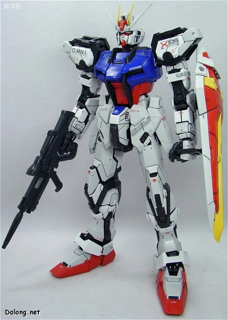 Bandai PG 1/60 GAT-X105 Strike Gundam