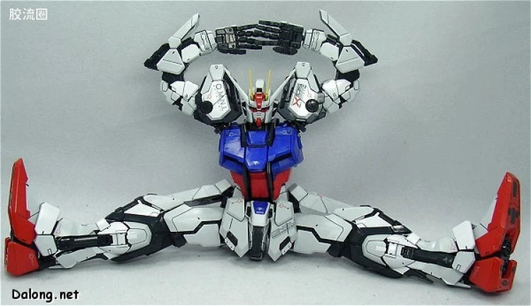 Bandai PG 1/60 GAT-X105 Strike Gundam