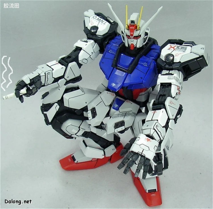 Bandai PG 1/60 GAT-X105 Strike Gundam