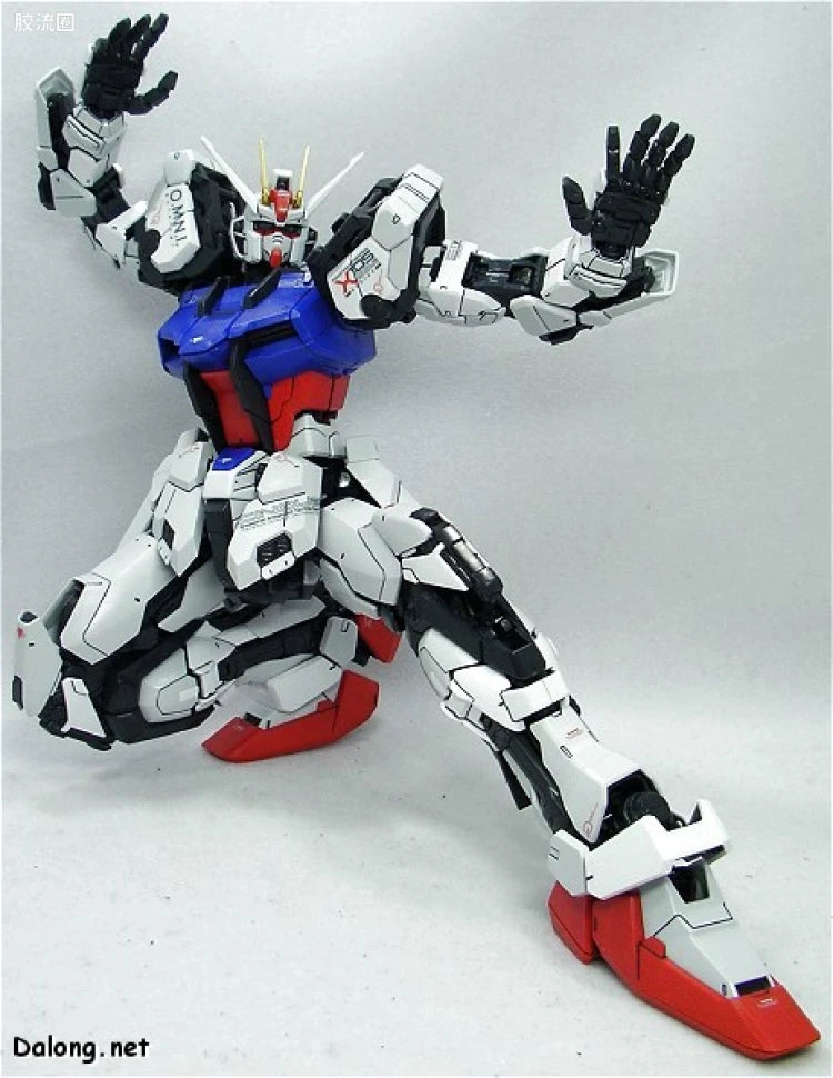 Bandai PG 1/60 GAT-X105 Strike Gundam