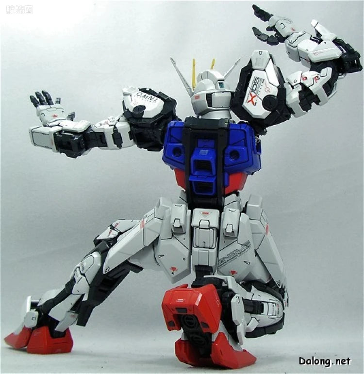 Bandai PG 1/60 GAT-X105 Strike Gundam