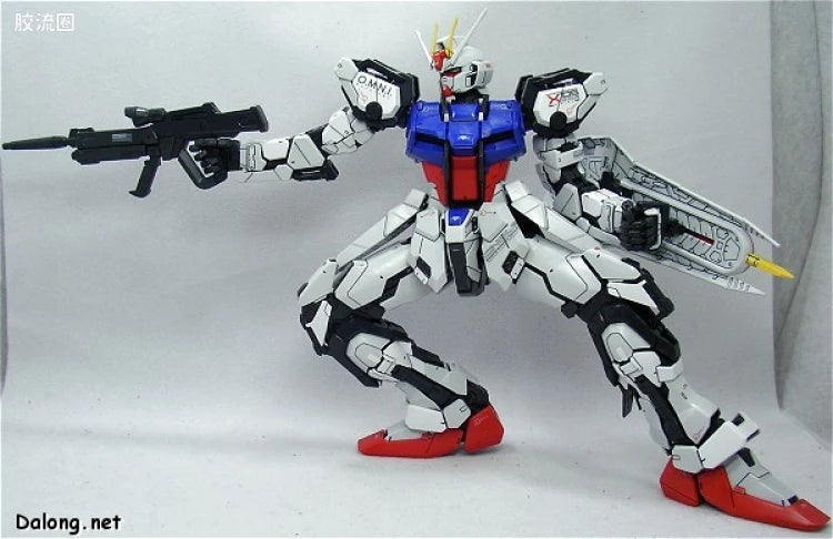 Bandai PG 1/60 GAT-X105 Strike Gundam