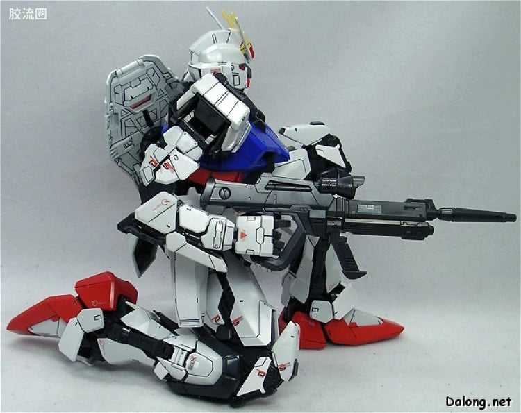Bandai PG 1/60 GAT-X105 Strike Gundam