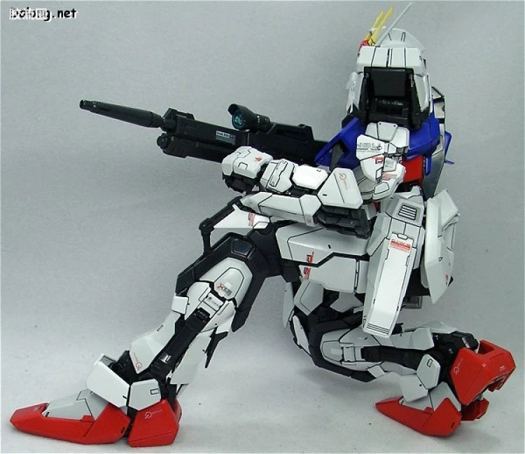 Bandai PG 1/60 GAT-X105 Strike Gundam