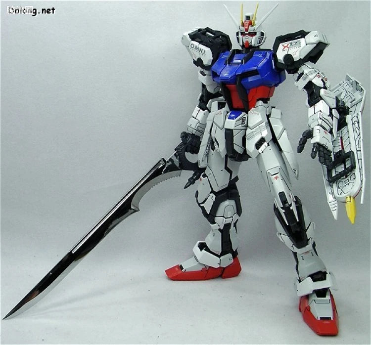 Bandai PG 1/60 GAT-X105 Strike Gundam