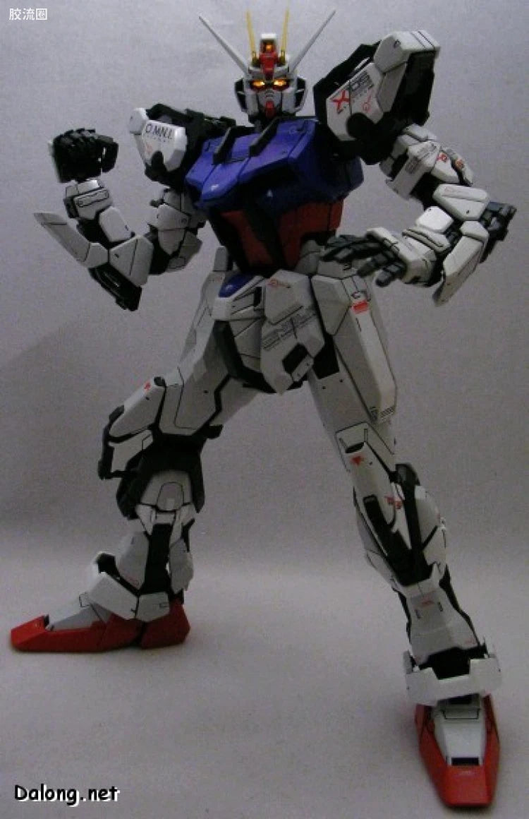 Bandai PG 1/60 GAT-X105 Strike Gundam