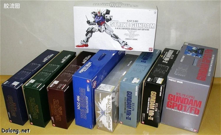 Bandai PG 1/60 GAT-X105 Strike Gundam