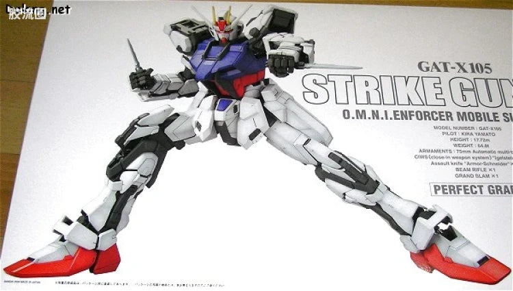 Bandai PG 1/60 GAT-X105 Strike Gundam