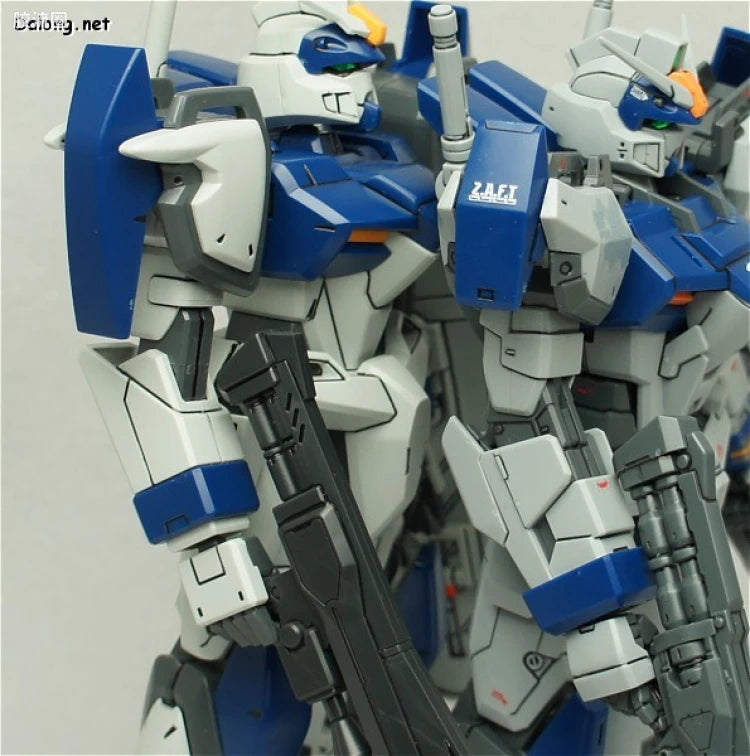 Bandai MG 1/100 GAT-X102 Duel Gundam Assault Shroud