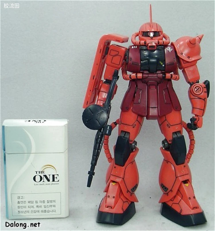 Bandai MG 1/100 MS-06S Char's Zaku II