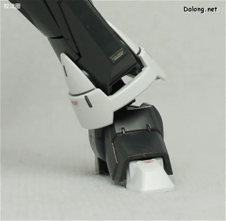 Bandai MG 1/100 Gundam AGE-1 Spallow