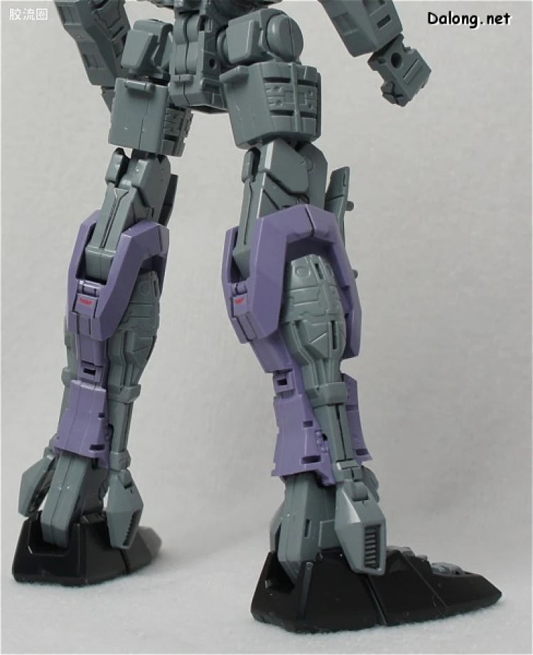 Bandai MG 1/100 GAT-X207 Blitz Gundam