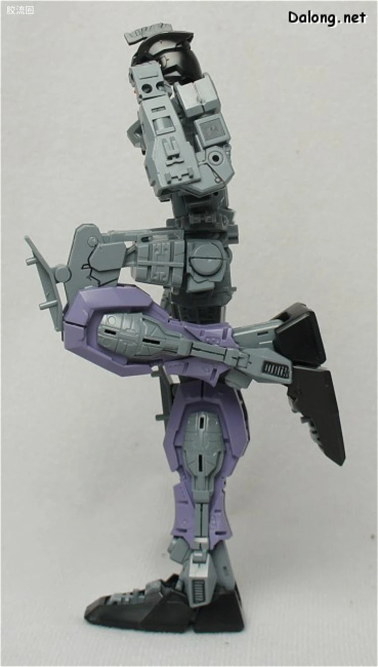 Bandai MG 1/100 GAT-X207 Blitz Gundam