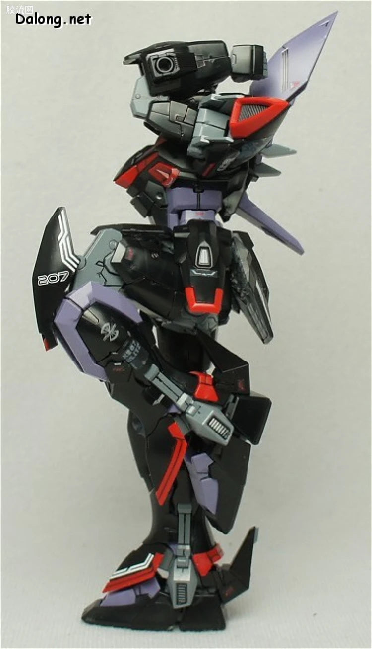 Bandai MG 1/100 GAT-X207 Blitz Gundam