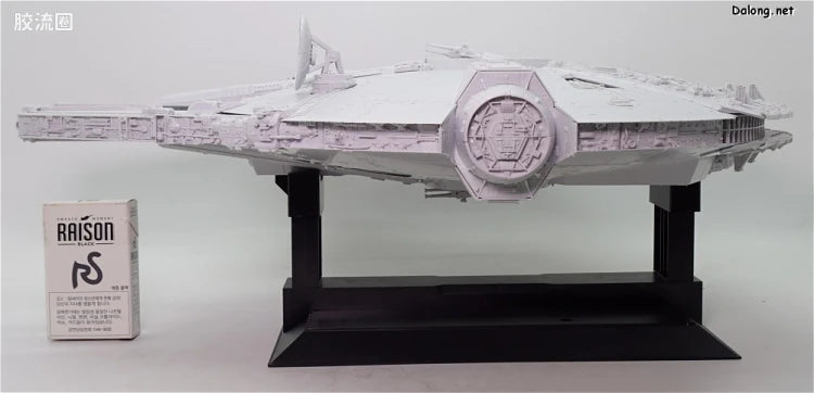 P-Bandai PG 1/72 Millennium Falcon