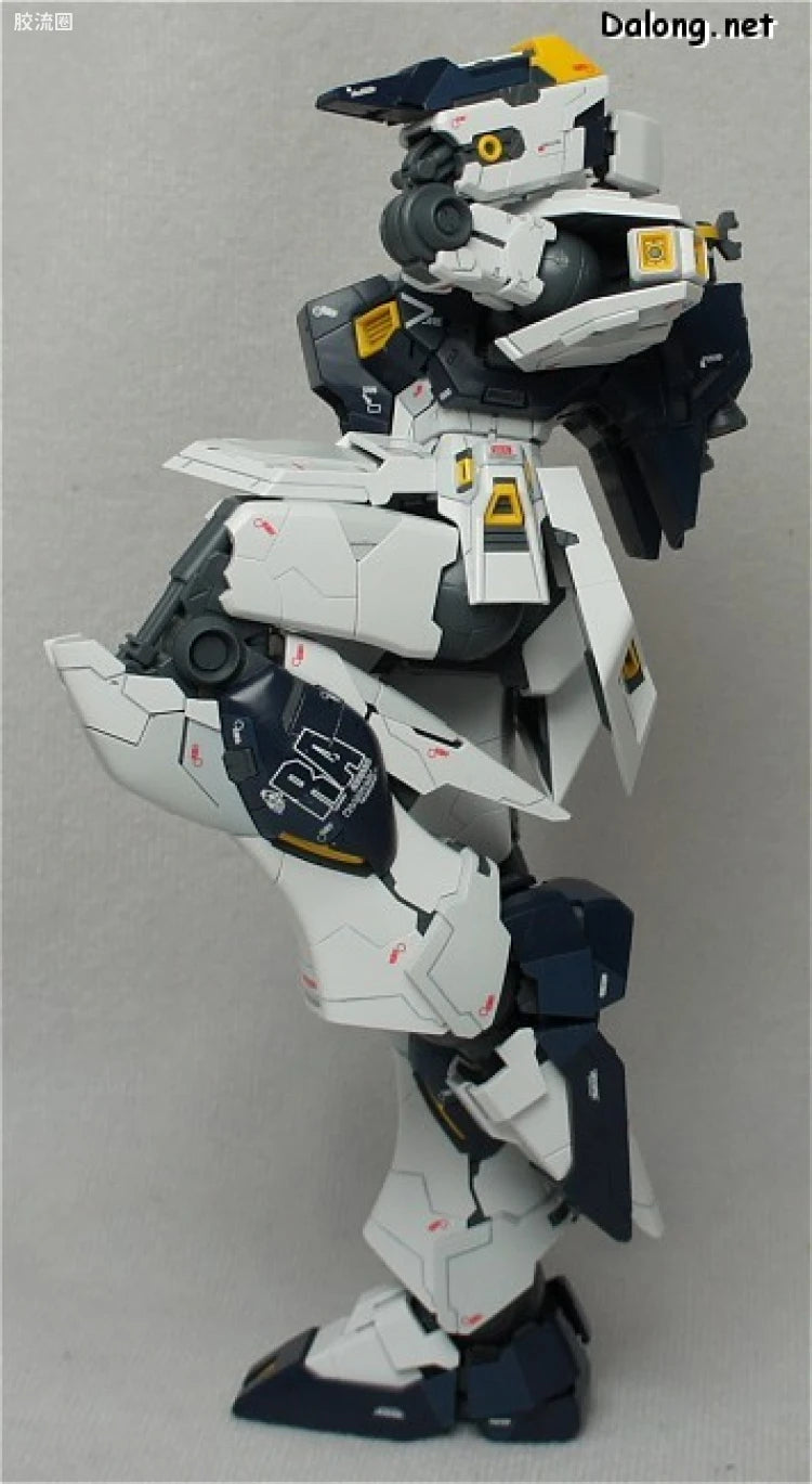 Bandai MG 1/100 RX-93 ν Gundam Ver.Ka