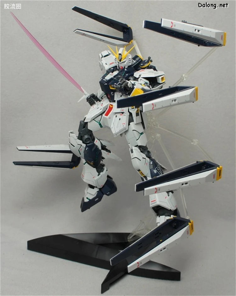 Bandai MG 1/100 RX-93 ν Gundam Ver.Ka