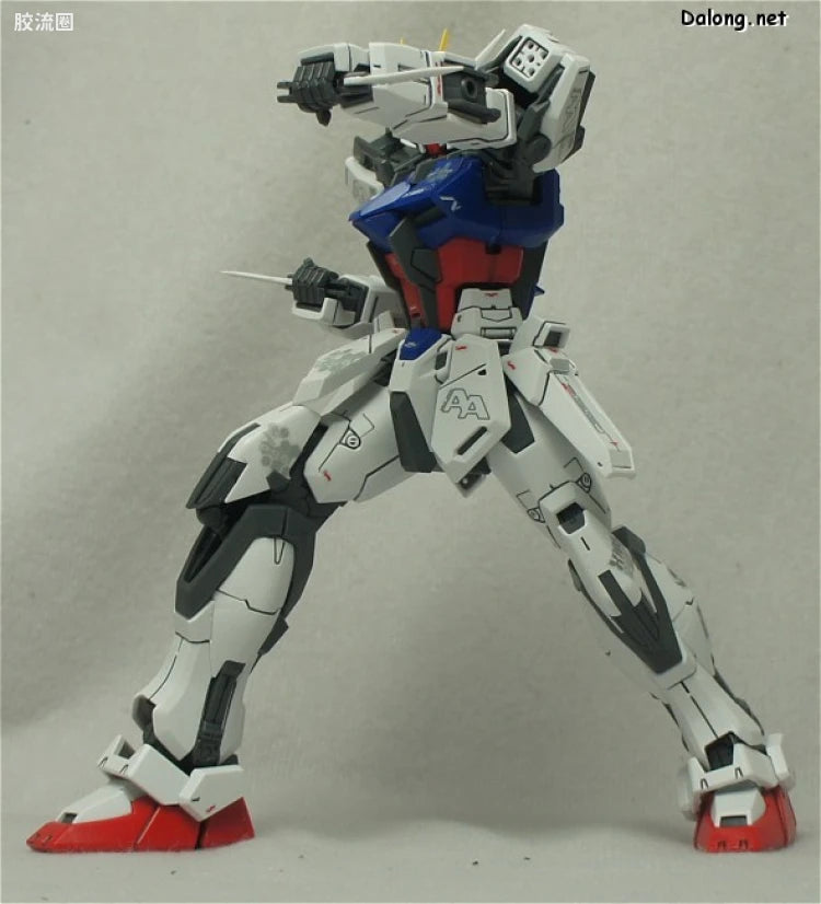 Bandai MG 1/100 GAT-X105 Aile Strike Gundam Ver.RM