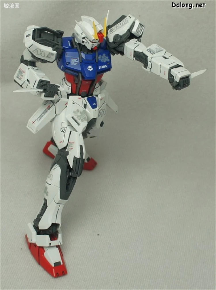 Bandai MG 1/100 GAT-X105 Aile Strike Gundam Ver.RM