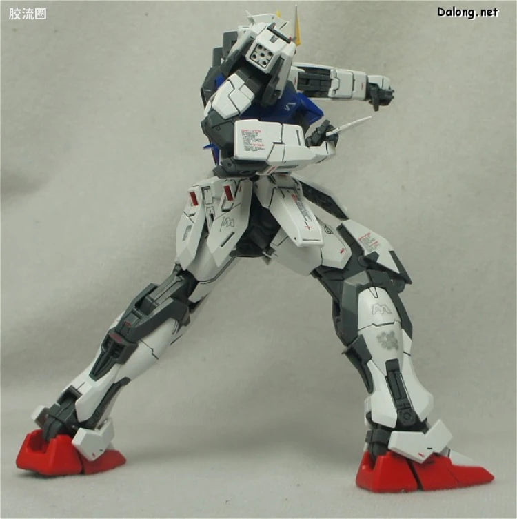 Bandai MG 1/100 GAT-X105 Aile Strike Gundam Ver.RM