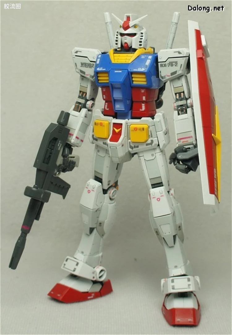 Bandai MG 1/100 RX-78-2 Gundam Ver.3.0