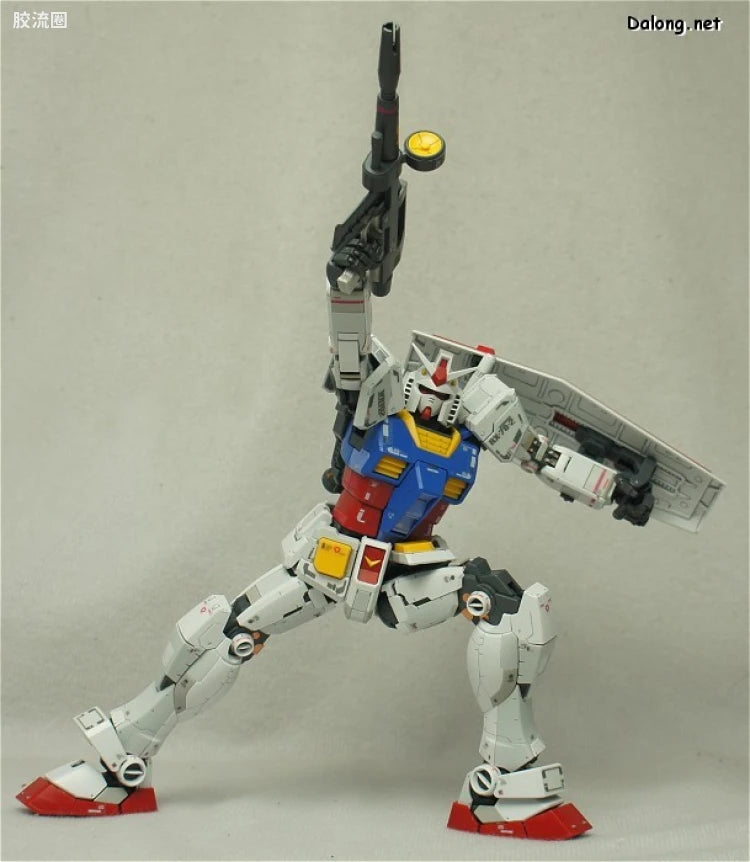 Bandai MG 1/100 RX-78-2 Gundam Ver.3.0